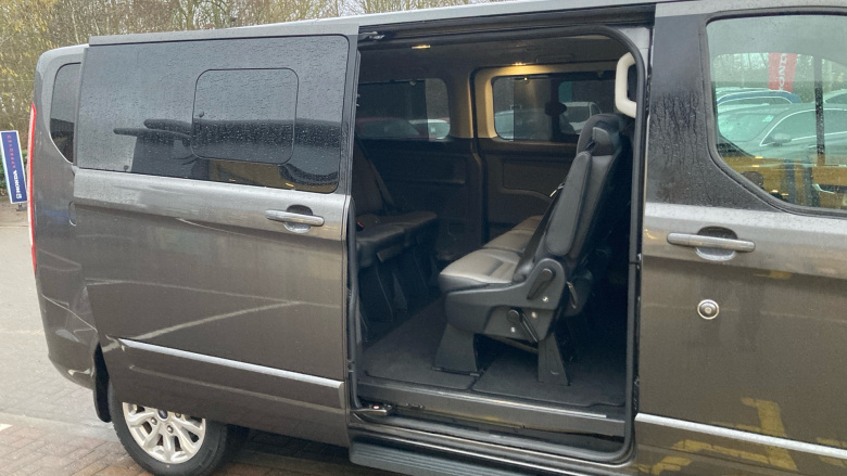 Ford Tourneo Custom Transit Custom Tourneo L2 Diesel Fwd 2.0 EcoBlue 130ps L/R 8 Seater Titanium Auto